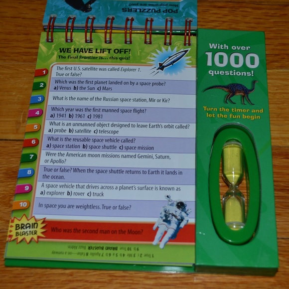 Lot of science educational materials - puzzles, books, trivia - Picture 13 of 16